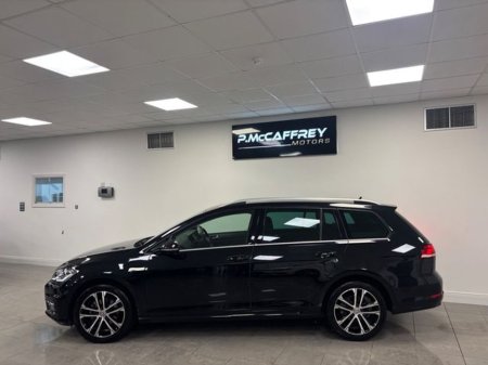 2019 Volkswagen Golf  €17,995 thumbnail