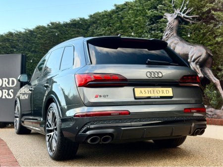 2026 Audi SQ7 - thumbnail 5