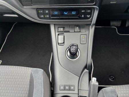 2018 Toyota Auris - thumbnail 13