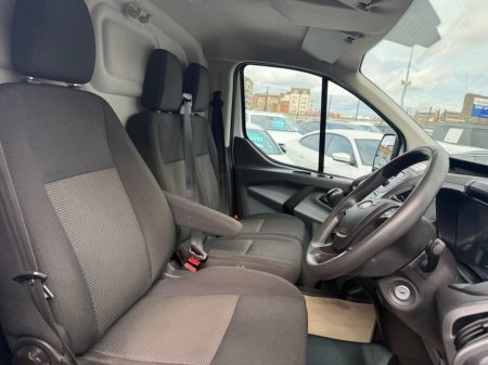 2016 Ford Transit Custom - thumbnail 17