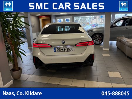 2025 BMW 5 Series - thumbnail 8