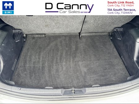 2012 Toyota Yaris - thumbnail 16