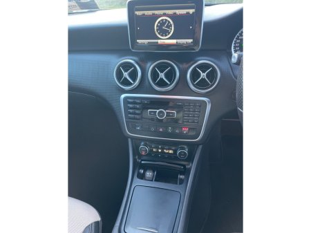 2015 Mercedes-Benz A Class A 180 STYLE €12,950 thumbnail