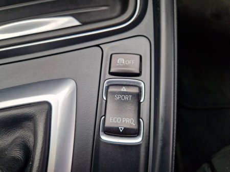 2013 BMW 3 Series - thumbnail 42