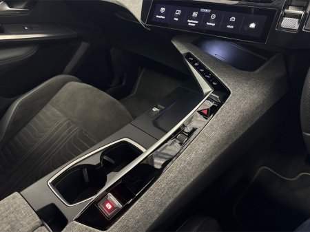 2025 Peugeot 3008 GT EV**DIGITAL DASH**TOUCH SCREEN MEDIA**APPLE CAR PLAY**HEATED SEATS**HEATED STEERING WHEEL**ELECTRIC TAILGATE**CRUISE CONTROL**MULTIFUNCTIONAL STEERING WHEEL**REVERSE CAMERA**PARKING SENSORS** €35,995 thumbnail