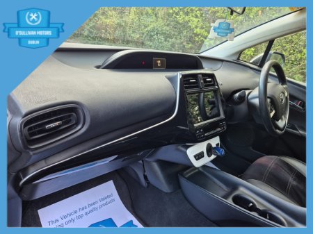 2016 Toyota Prius - thumbnail 17