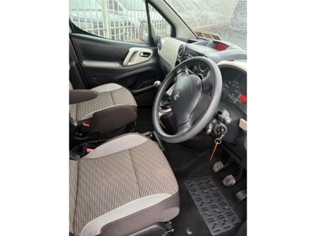 2015 Peugeot Partner - thumbnail 9