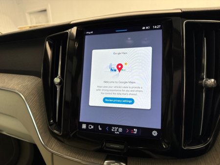 2023 Volvo XC60 - thumbnail 18