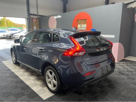 2017 Volvo V40 €14950! 2017 VOLVO V40 AUTOMATIC  T3 KINETIC 1.5 AUTOMATIC / REVERSE CAMERA €14,950 thumbnail