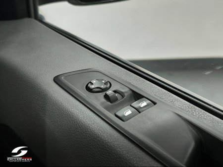 2022 Citroen Dispatch (222) 1400 ENTPRISE PRO 2.0 BLUEHDI €17,882 thumbnail