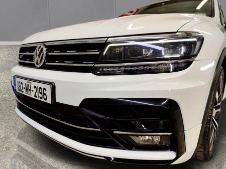 2018 Volkswagen Tiguan 2.0 TDI R-LINE 4MOTION €28,750 thumbnail