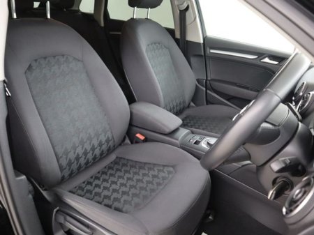 2016 Audi A3 - thumbnail 10