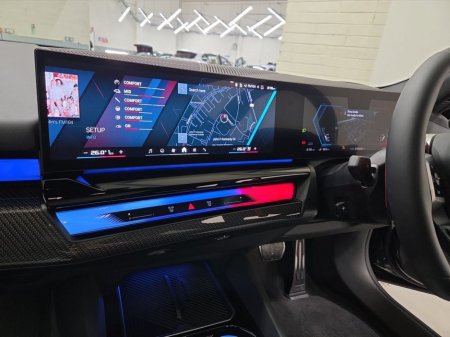 2026 BMW M5  thumbnail