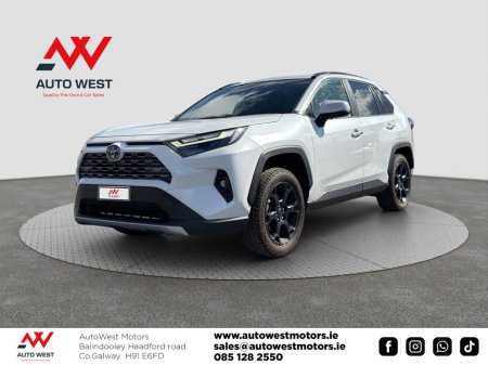 2024 Toyota Rav4 - photo 3
