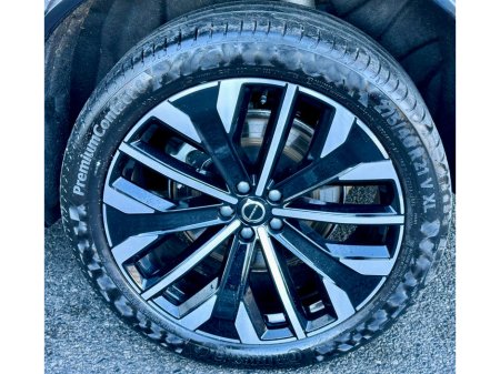 2025 Volvo XC90 + T8 PHEV AWD AUTO PLUS €78,950 thumbnail