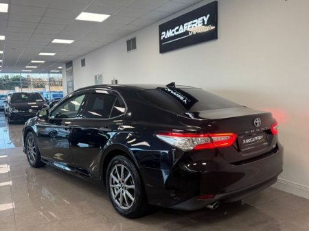 2020 Toyota Camry 2.5 Camry Hybrid €22,495 thumbnail