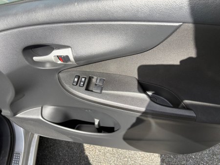 2013 Toyota Corolla - photo 6