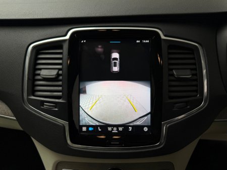 2022 Volvo XC90 CORE T8 RECHARGE AWD *7 SEATER* €49,990 thumbnail