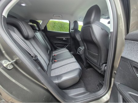 2019 Peugeot 3008 ALLURE 1.5 BLUE HDI 130 A AUTO 6 €17,450 thumbnail