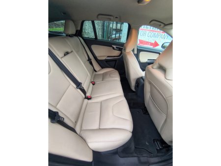 2017 Volvo V60 D3 SE LUXURY G'TRONIC 5DR AUTO CROSS COUNTRY €17,950 thumbnail