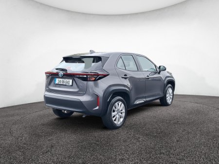 2024 Toyota Yaris Cross - thumbnail 5