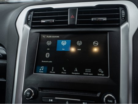 2018 Ford Mondeo - thumbnail 25