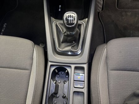 2023 Skoda Octavia - thumbnail 16