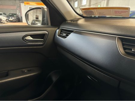 2022 Renault Arkana E-TECH ICONIC HYBRID 14 145 AUTO €19,999 thumbnail