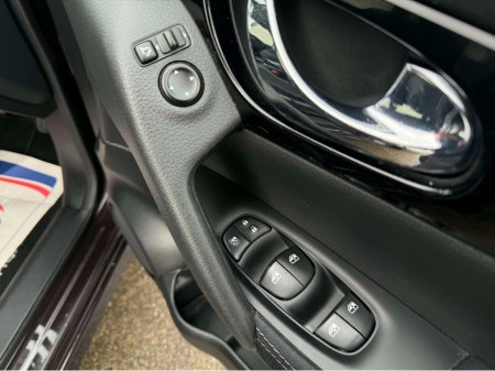 2020 Nissan Qashqai - thumbnail 16