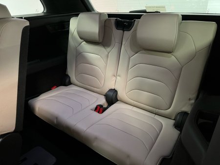 2024 Skoda Kodiaq Style 7 Seat DSG 2.0TDI 150BHP - Reversing Camera - Panoramic Sunroof - Sat Nav - Climate Control - Heated Seats - Keyless Start - Apple CarPlay/Android Auto €51,950 thumbnail