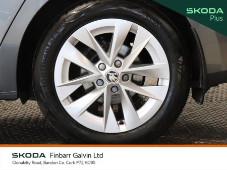 2023 Skoda Octavia - thumbnail 9