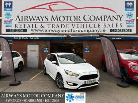 2018 Ford Focus - thumbnail 1