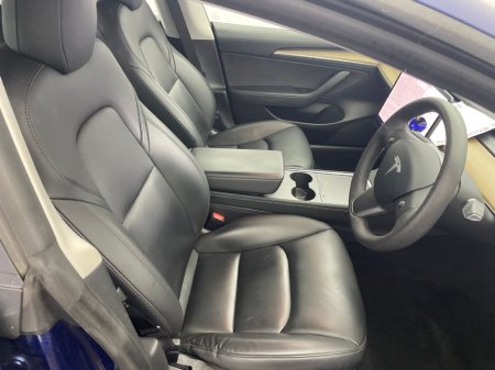 2021 Tesla Model 3 - thumbnail 4