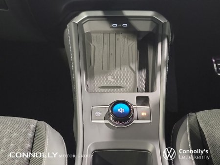 2026 Volkswagen T-Roc - thumbnail 15