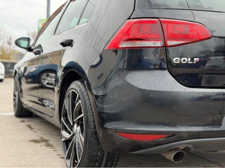 2016 Volkswagen Golf - thumbnail 10