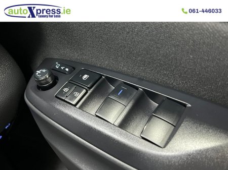 2022 Toyota Yaris - thumbnail 23