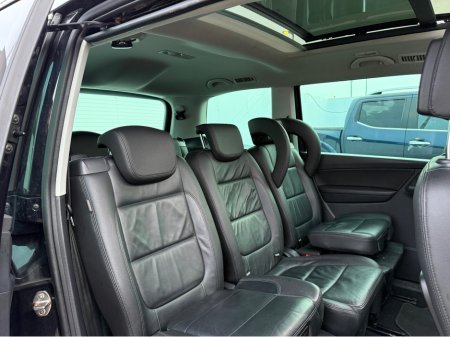 2017 Volkswagen Sharan HIGHLINE BLUEMOTION 2.0 TDI D6F 150HP 5DR A €16,950 thumbnail