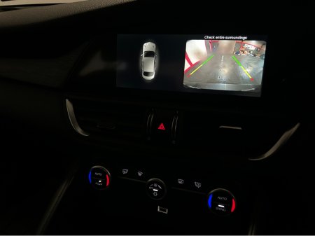 2017 Alfa Romeo Giulia 2.2JTD 180HP SUPER LUXURY 4DR AUTO €16,900 thumbnail