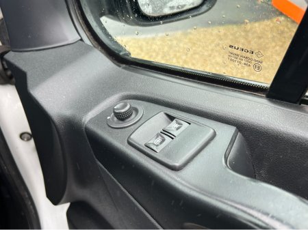 2017 Opel Vivaro LIMITED EDITION// 6 SEATER CREW CAB//NEW DOE €14,950 thumbnail