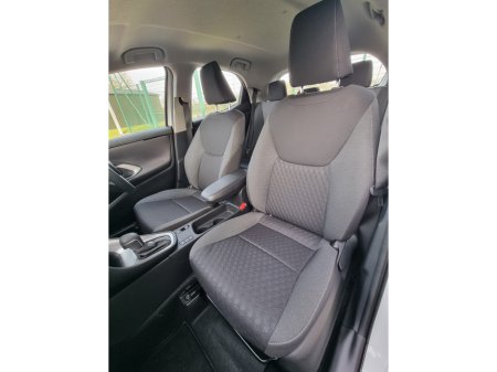 2024 Toyota Yaris - thumbnail 32