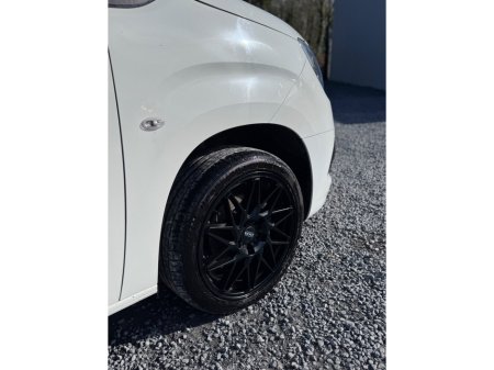 2021 Opel Combo - thumbnail 13