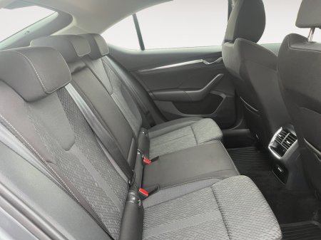 2024 Skoda Octavia STYLE 2.0 TDI 115 €34,900 thumbnail