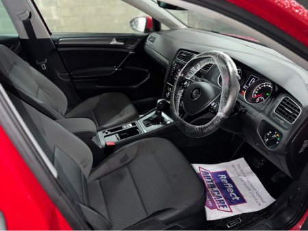 2017 Volkswagen Golf 1.2 TSI €14,999 thumbnail