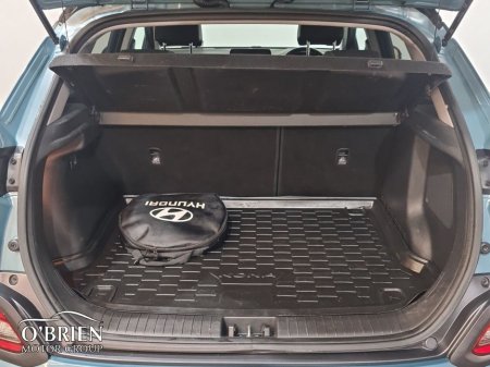 2020 Hyundai Kona Kona EV Premium 64 kWh thumbnail