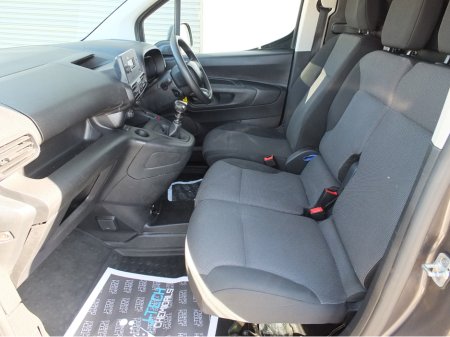 2022 Citroen Berlingo - thumbnail 24