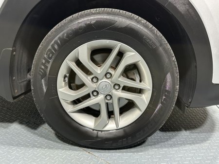 2017 Hyundai Tucson Comfort 1.7 Crdi €14,400 thumbnail