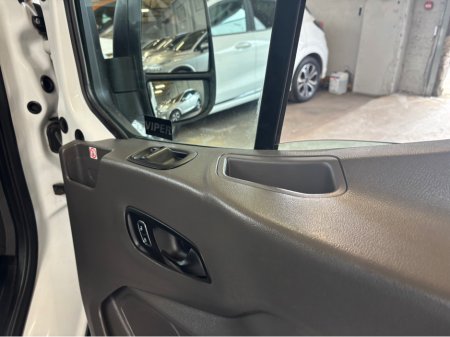 2022 Ford Transit - thumbnail 5