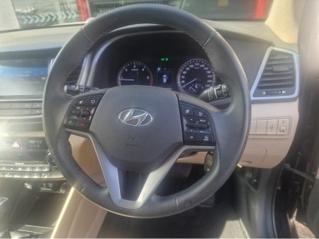 2017 Hyundai Tucson - thumbnail 16