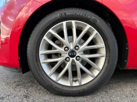 2021 Kia Rio - thumbnail 4