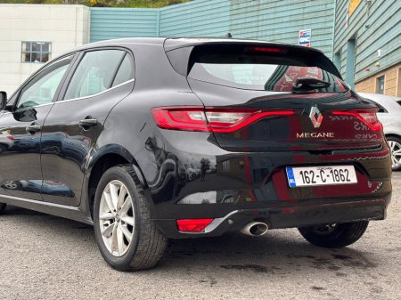 2016 Renault Megane - thumbnail 14